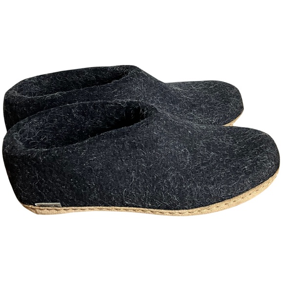 Glerups Charcoal Wool Slippers, New in Box - Picture 2 of 12